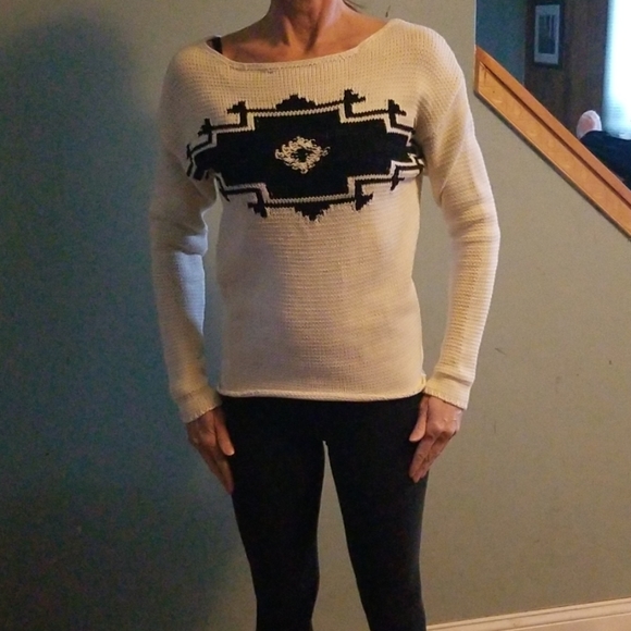 Sweater - Picture 1 of 1